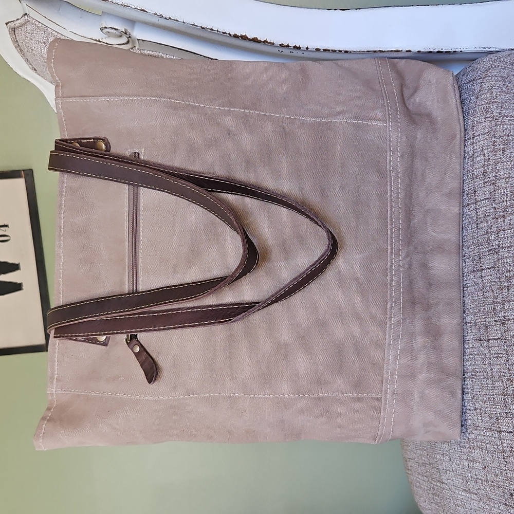 Myra Large Tote Or Overnight Bag - Picture 5 of 10